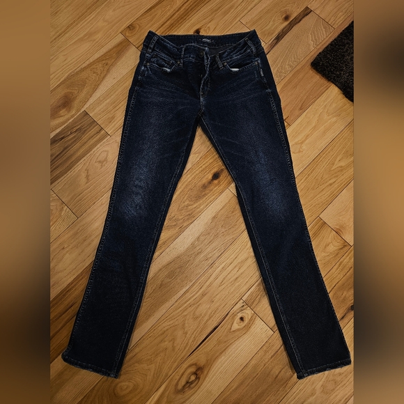 Silver Elyse straight - Picture 1 of 3